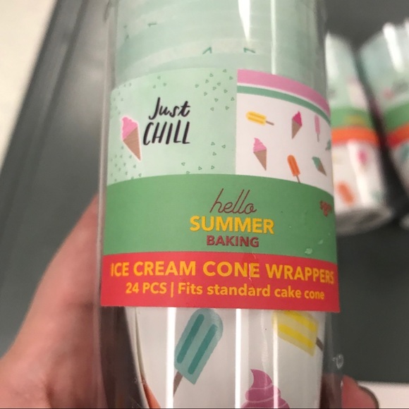 Lot of 4 ice cream cone wrapper sets cake topper - Picture 5 of 6